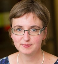 Ansiktsporträtt Emily Holmes.