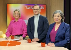 Bild från studion i Studio Friskfaktor Säsong 2. karin Hübinette, Johan Ingelskog och Caroline Olsson.