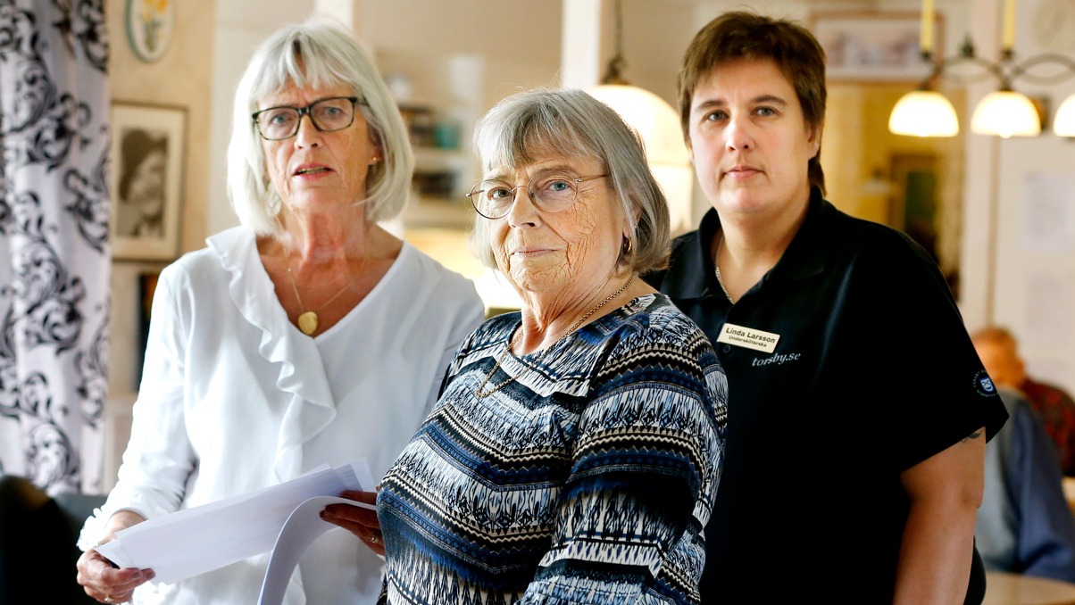 11-timmarsregeln på Äldreboendet Gömmanberg i Östmark. Från v Siv eriksson, Jane Andersson, Linda Larsson