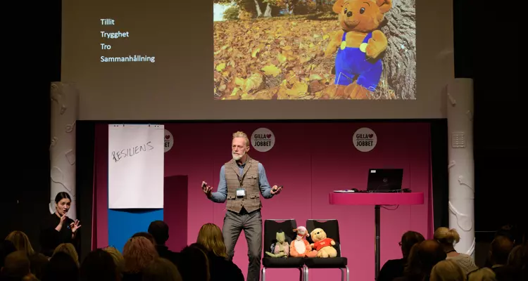 Torbjörn Hellmouth föreläser om hot på jobbet på arbetsmijöeventet Gilla jobbet 2023