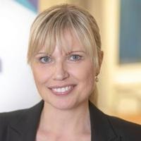 Porträttbild på Ann-Therése Enarsson