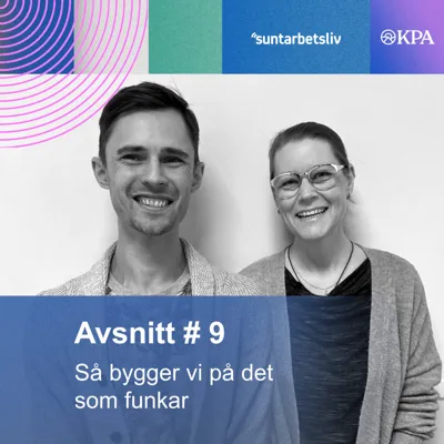 Två personer står bredvid varandra och ler mot kameran.
